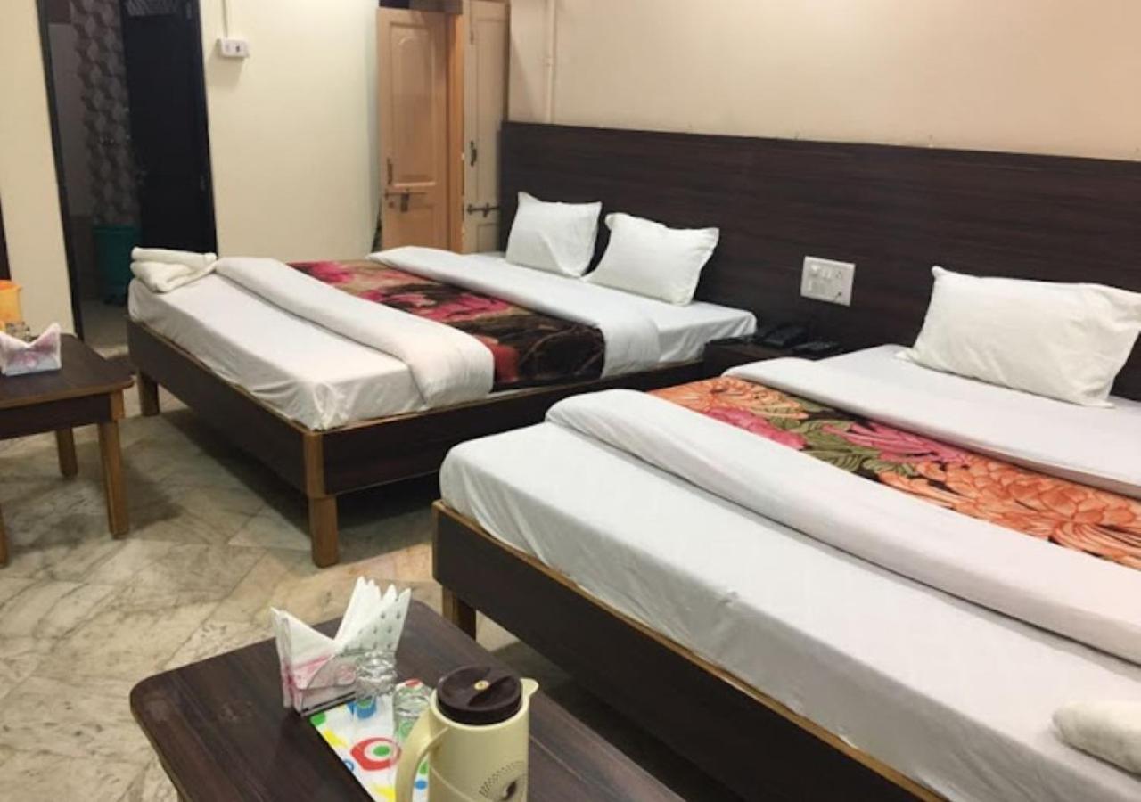 Liberty Guest House Váránaszi Kültér fotó