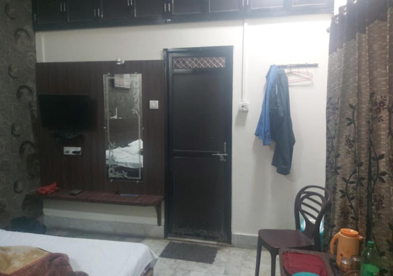 Liberty Guest House Váránaszi Kültér fotó