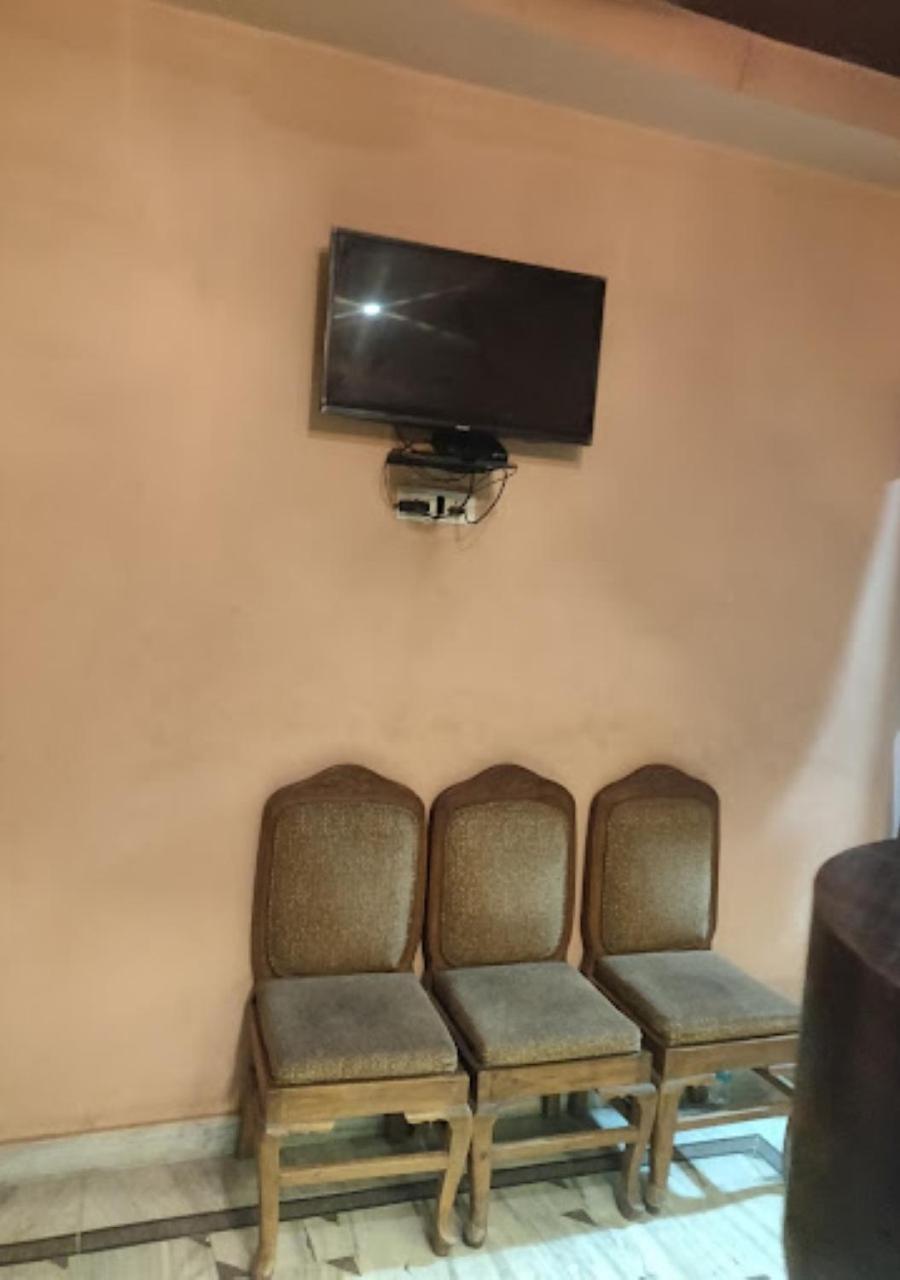 Liberty Guest House Váránaszi Kültér fotó
